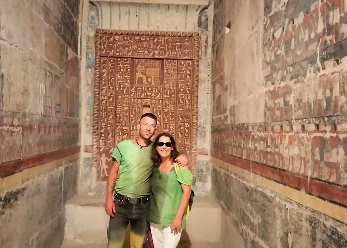 Hk2 Pyramids Guest House